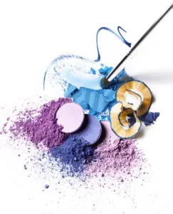 A collection of cosmetics